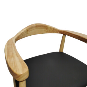 Πολυθρόνα Joube pakoworld rubberwood σε φυσική απόχρωση με μαύρο pu μαξιλάρι 50x62x72εκ-382-000001