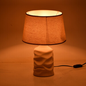 Επιτραπέζιο φωτιστικό Wabbi Inart Ε27 κεραμικό σε μπεζ απόχρωση Φ28x41εκ-387-000016