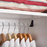 Ντουλάπα ρούχων Base Megapap τετράφυλλη με συρτάρια χρώμα λευκό - sonoma 137x52x198εκ. - Image 7