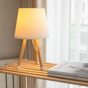 Φωτιστικό επιτραπέζιο ξύλινο - πλαστικό χρώμα μπεζ Ø18x34εκ. - Image 4