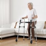 VEVOR Πτυσσόμενος Περιπατητήρας με Ρυθμιζόμενο Ύψος & Τροχούς για Ηλικιωμένους BZZXCL2L00001YWZY001V0 - Image 4