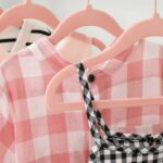 SONGMICS Σετ 50 Βελούδινων Παιδικών Κρεμαστρών Ανοιχτό Ροζ, 28 x 0.5 x 20 cm, Κωδικός: CRF026P01  - Image 5