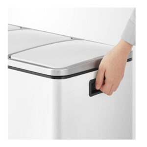 Μεταλλικός Τριπλός Κάδος Απορριμμάτων από Ανοξείδωτο Ατσάλι με 3 Πεντάλ και Σύστημα Soft-Close 54 Lt Χρώματος Λευκό Songmics LTB54WT - Image 3