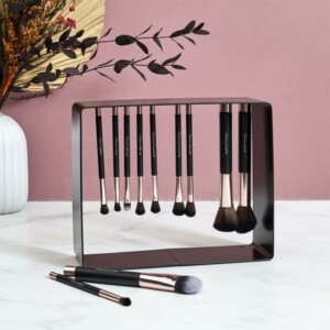 COSMETIC CLUB Σετ 11 Μαγνητικών Πινέλων Μακιγιάζ με Στήριγμα - Διαστάσεις 20 x 15 x 5 εκ SC0664 - Image 2