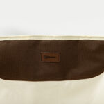 Outsunny Oxford υφασμάτινη πτυσσόμενη καρέκλα κάμπινγκ με πλαϊνή τσέπη και τσάντα μεταφοράς, 61x54x66 cm A20-292V00WT - Image 5