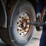 VEVOR Αερόκλειδο 1", 2730 ft-lbs, Ελαφρύ με 2 Λαβές για Βαριές Επισκευές  KQ2600N13840NVXUNV0 - Image 7