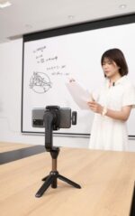 BOYA BY-WM3T2-D2 2,4GHz Mobile wireless mic For IOS iPhone (2 transmitters, two person vlog) - Image 6