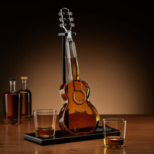 The Source – Guitar Decanter Set — Καράφα & Ποτήρια “Κιθάρα” – Το Σετ για τον Λάτρη της Μουσικής - Image 5