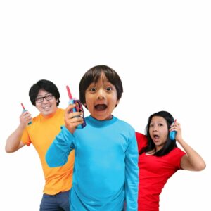 eKids Ryan's World Walkie Talkies για παιδιά & ενήλικες με ενσωματωμένο μεγάφωνο και εμβέλεια 150 μέτρων (RW-212) (Μπλε/Κόκκινο/Θαλασσί) - Image 4